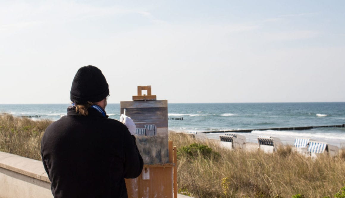 Freies-Malen-am-Strand-von-Kühlungsborn-im-Rahmen-des-Plein-Air-Festivals-c-FRank-Koebach-14