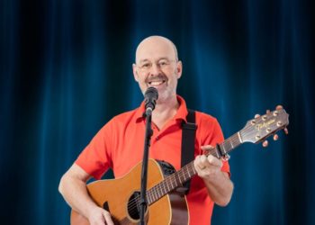 tony-spielt-takamine